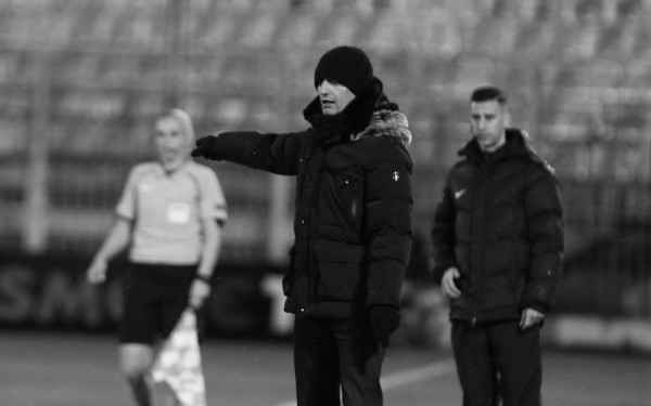 Ξέσπασμα Λουτσέσκου: "Είναι πράγματα που δεν έχουν σχέση με το ποδόσφαιρο, με τις ομάδες, με τους οπαδούς" (βίντεο) 