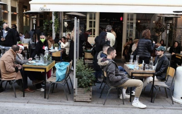 Θεσσαλονίκη: Ικανοποίηση στους εστιάτορες έφερε ο... πανικός των γιορτών (βίντεο)