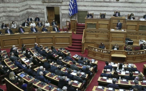 Με ονομαστική ψηφοφορία «πέρασε» το νομοσχέδιο για την ΕΥΠ - Πόσοι βουλευτές το υπερψήφισαν