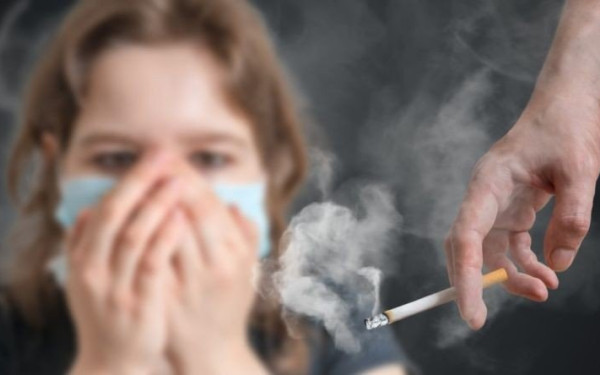 Aντικαπνιστικός νόμος: Επικαιροποιείται για να κλείσει «παραθυράκια»