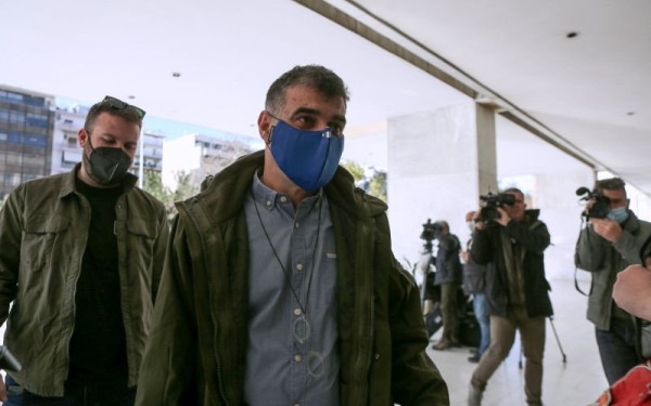 Ξεκίνησε η απολογία Βαξεβάνη για τη Novartis