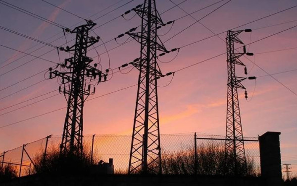 Ποδαρικό με επιδοτήσεις για το ηλεκτρικό ρεύμα 840 εκατ. ευρώ