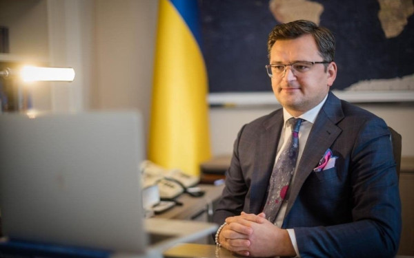 Ο Κουλέμπα «ξέκοψε» σε Κινέζο αξιωματούχο κάθε κουβέντα για τέλος του πολέμου με απώλεια εδαφών για την Ουκρανία