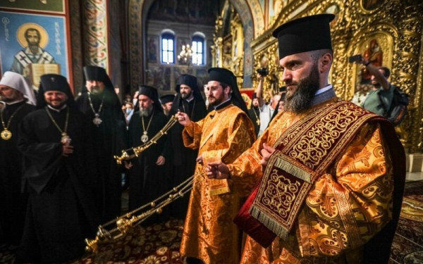 Ουκρανία: Εκτός νόμου η Ορθόδοξη Εκκλησία 