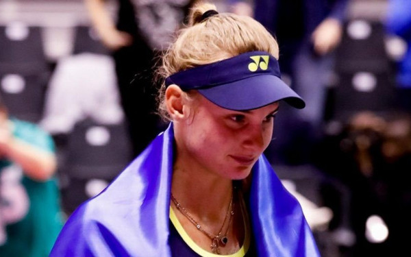 Τένις: H Νταγιάνα Γιαστρέμσκα χάρισε στην Ουκρανία τα χρήματα που κέρδισε από το τουρνουά της Λιόν (βίντεο)