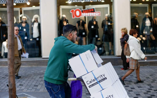 Θεσσαλονίκη: Τι αλλάζει στις φορτοεκφορτώσεις - Πότε θα τεθεί σε εφαρμογή το νέο πλαίσιο - Τι λένε Νικηφορίδης και Γάκης