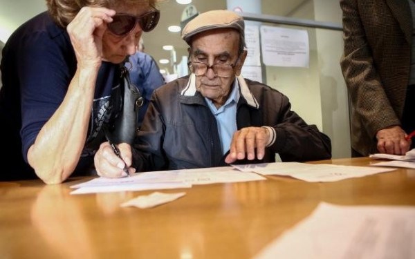 Τα 9 μέτρα στήριξης των συνταξιούχων που θα εφαρμοστούν από φέτος και το 2024