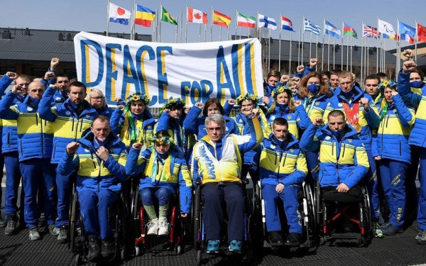 Χειμερινοί Παραολυμπιακοί Αγώνες: Διαμαρτυρία των δακρυσμένων Ουκρανών