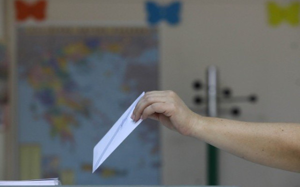 Στις 7,5 μονάδες η διαφορά ΝΔ-ΣΥΡΙΖΑ σύμφωνα με δημοσκόπηση της Pulse για τον ΣΚΑΪ (βίντεο)