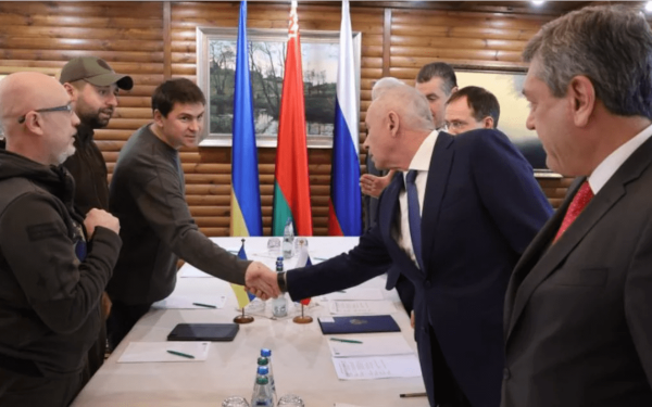 Τουρκία: Επαναφέρει την πρόταση για φιλοξενία ειρηνευτικών συνομιλιών μεταξύ Ουκρανίας και Ρωσίας