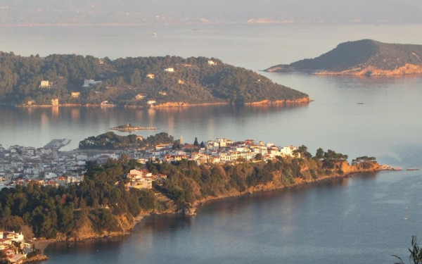 Σποράδες: Καλοκαίρι με... υδροπλάνα και υψηλές προσδοκίες