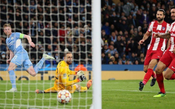 Champions League: Πιο κοντά στα ημιτελικά Λίβερπουλ και Μάντσεστερ Σίτι (βίντεο)