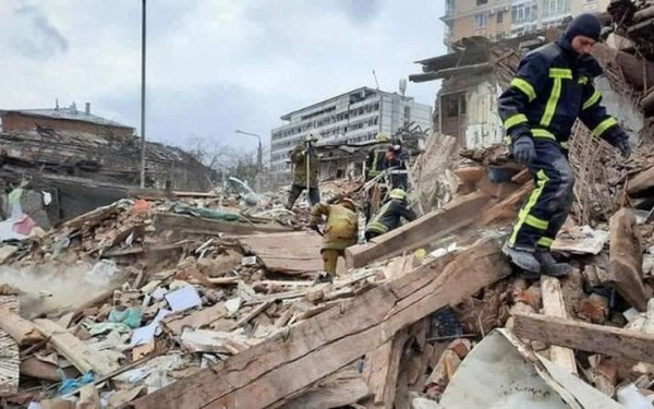 Ουκρανία: Τρία μέλη πληρώματος ασθενοφόρου σκοτώθηκαν από ουκρανικό βομβαρδισμό