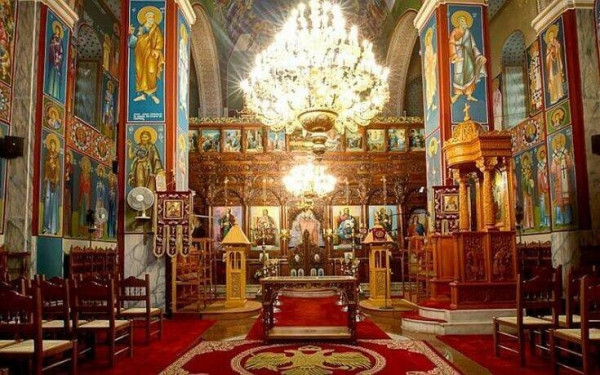Στις εκκλησίες η εγκύκλιος για τις αμβλώσεις