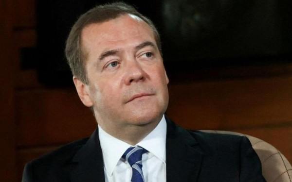 Ειρωνικός Μεντβέντεφ για τη Γερμανία: «Περικοπές για τους αγρότες, αυξήσεις για την Ουκρανία»