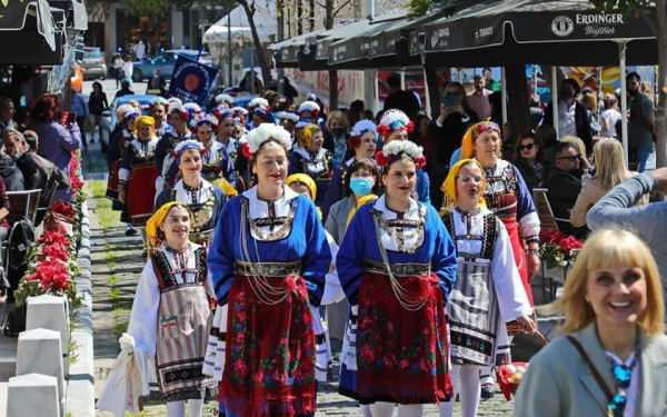 Τα έθιμα του Σαββάτου του Λαζάρου και της Κυριακής των Βαΐων