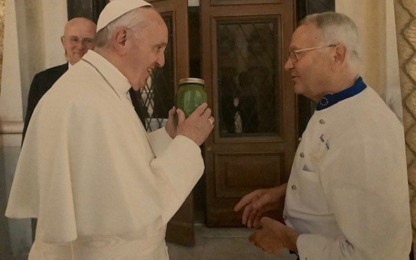 Βατικανό: Σταθερή η κατάσταση της υγείας του πρώην πάπα Βενέδικτου