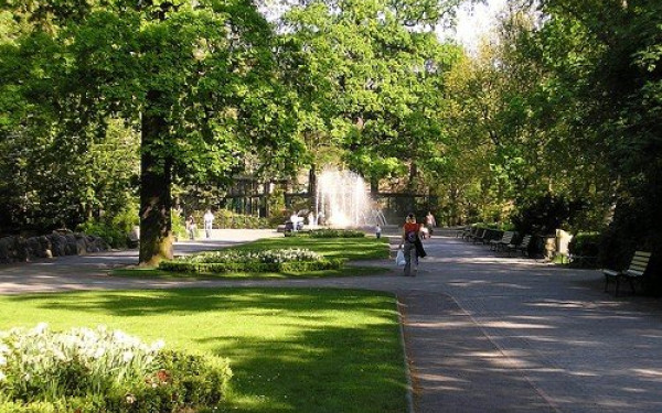 Η ζωή κοντά σε πράσινο βοηθά στο να διατηρούμαστε πιο νέοι 