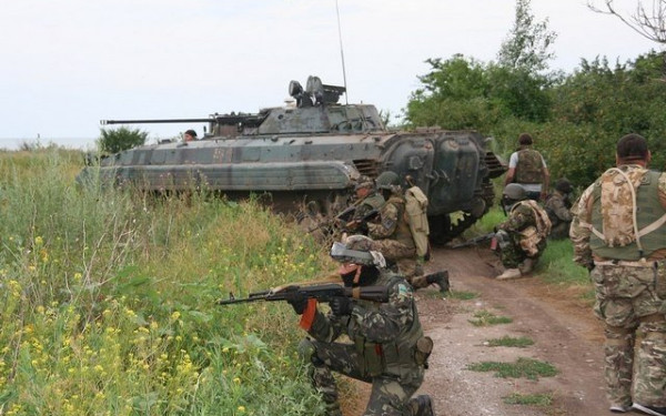 Το Κίεβο καταδικάζει τις εκκλήσεις Ρώσων να «κρεμάσουν» τους μαχητές του Αζόφ