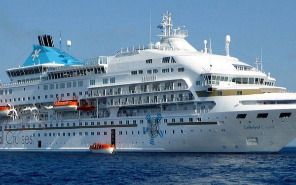 Λιμάνι κρουαζιέρας η Θεσσαλονίκη: ﻿﻿﻿«Έδεσε» το Celestial Crystal - 500 επιβάτες στα  ﻿﻿﻿«βήματα του Αποστόλου Παύλου» (βίντεο)