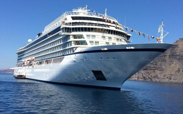 Το κρουζιερόπλοιο Viking Sea «έδεσε» στη Θεσσαλονίκη, πραγματοποιώντας παιδικά όνειρα επιβατών