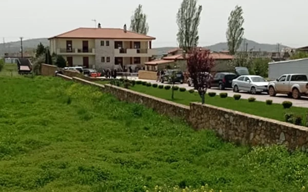 Σκαφτούρος: Κρατούσε το εγγόνι του πριν την δολοφονική επίθεση - Τι λέει αυτόπτης μάρτυρας 