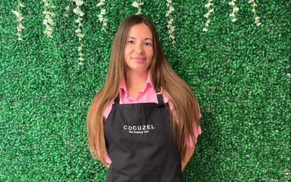 Η πρώτη Ουκρανή πρόσφυγας που προσλήφθηκε για εργασία στη Θεσσαλονίκη