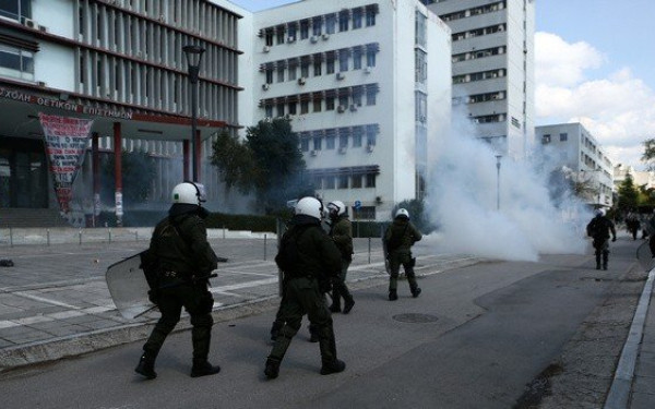 Στα άκρα η κατάσταση στο ΑΠΘ - Με 24ωρη παρουσία των ΜΑΤ τα έργα στο Βιολογικό (βίντεο)