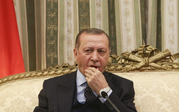 Νέο κόμμα σχεδιάζουν να ιδρύσουν Γκιουλ και Μπαμπατζάν στην Τουρκία 