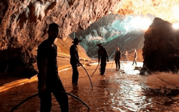 Ινδία: Ξεκίνησε επιχείρηση απεγκλωβισμού ανθρακορύχων