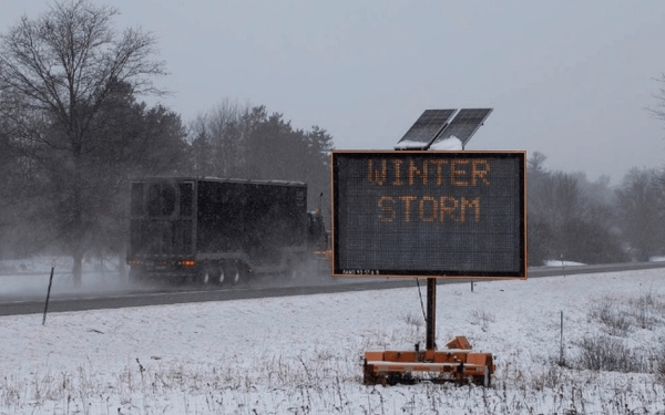 ΗΠΑ: Επικίνδυνη  θύελλα σε μεγάλο μέρος της χώρας «απειλεί» τα Χριστούγεννα