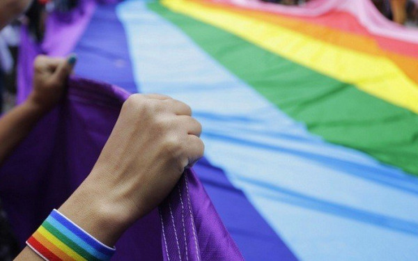 Ρωσία: Η Δούμα ψηφίζει νόμο που απαγορεύει την «προπαγάνδα» ΛΟΑΤΚΙ+