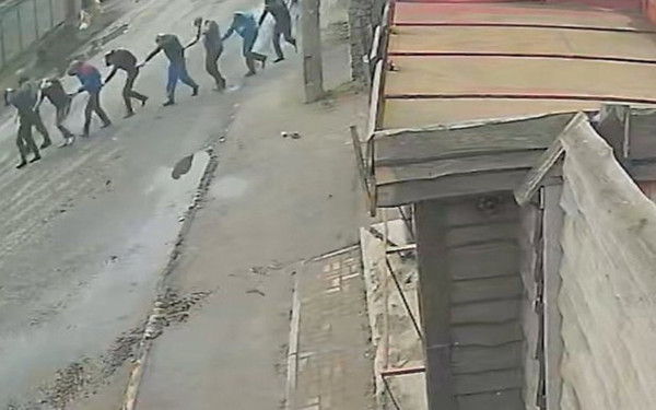 Η φρίκη στη Μπούτσα μέσα από συγκλονιστικές εικόνες και βίντεο: «Έτσι σκότωσαν οι Ρώσοι στρατιώτες» 