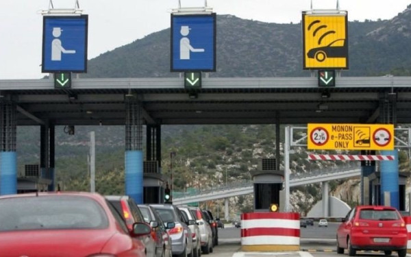 Καβάλα: Υδροφόρες πήγαν να βοηθήσουν στην κατάσβεση πυρκαγιών και πλήρωσαν διόδια - «Πότε θα τελειώσει αυτός ο παραλογισμός;»