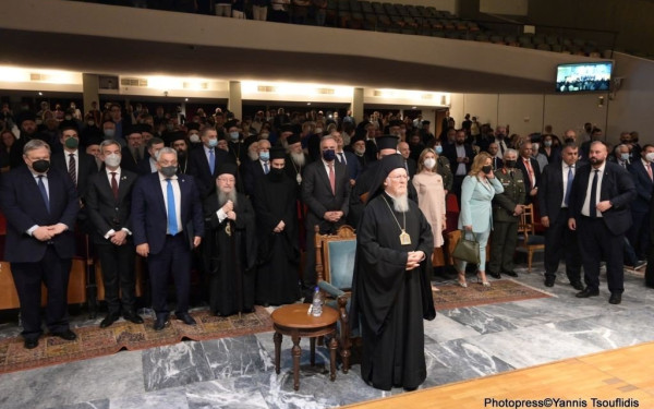 Πρύτανης ΑΠΘ: Ο Βαρθολομαίος διακονεί εδώ και 30 χρόνια ανά την οικουμένη τον άνθρωπο και την κοινωνία (φωτ.)