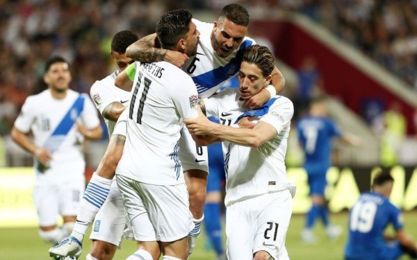 Κόσοβο - Ελλάδα 0-1: Άλωσε και την Πρίστινα και δεν το κουνάει από την κορυφή (βίντεο)