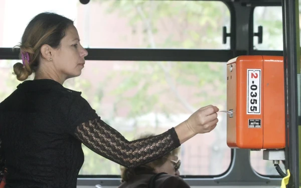 Σύσκεψη στην Αθήνα: Αναζητούν λύση για ενιαίο ηλεκτρονικό εισιτήριο σε μετρό και ΟΑΣΘ