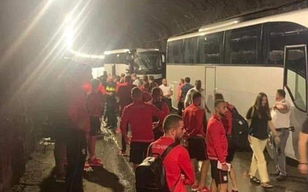 Σοβαρό τροχαίο για την εθνική ομάδα της Βουλγαρίας στην Τιφλίδα (βίντεο, φωτ.)