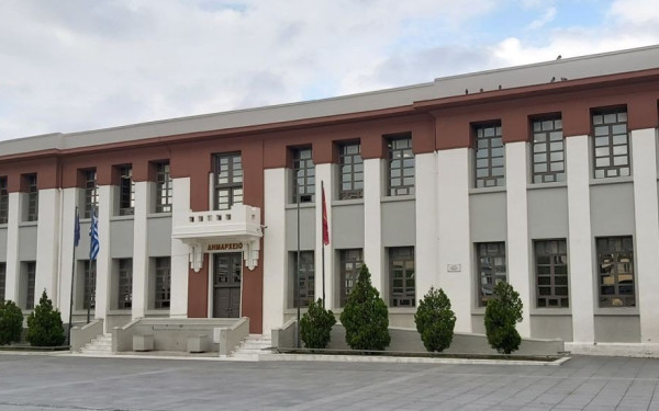 Καλαμαριά: Τι λέει ο δήμαρχος για το εργατικό ατύχημα