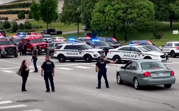 Τραγωδία στο Ουβάλντε: Οι αστυνομικοί απλώς... περίμεναν - Αποκαλυπτικά τα στοιχεία που έρχονται στο φως