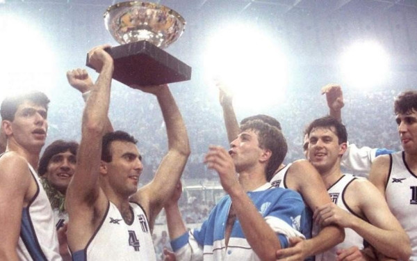 Μπάσκετ: Ο μεγάλος Πάου Γκασόλ συμπεριέλαβε τον Νίκο Γκάλη στην κορυφαία πεντάδα της ιστορίας του Ευρωμπάσκετ (βίντεο)