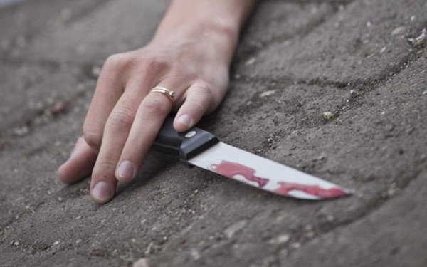 Κρήτη: Άγριο επεισόδιο με συμπεθέρες - Χώρισαν τα παιδιά τους και βγήκαν τα μαχαίρια 