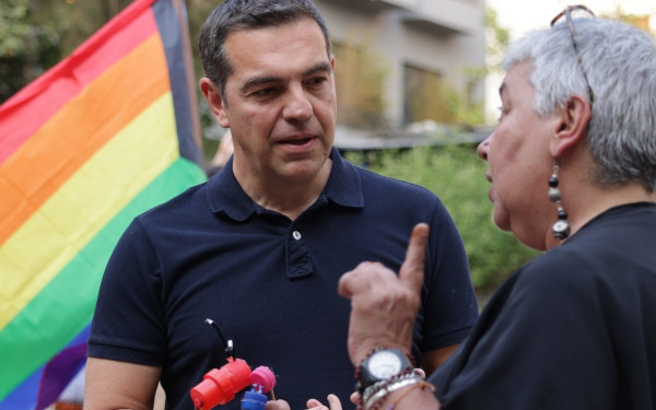 Τσίπρας:  Να ψηφίσει και η κυβέρνηση την πρόταση του ΣΥΡΙΖΑ για τη ΛΟΑΤΚΙ κοινότητα