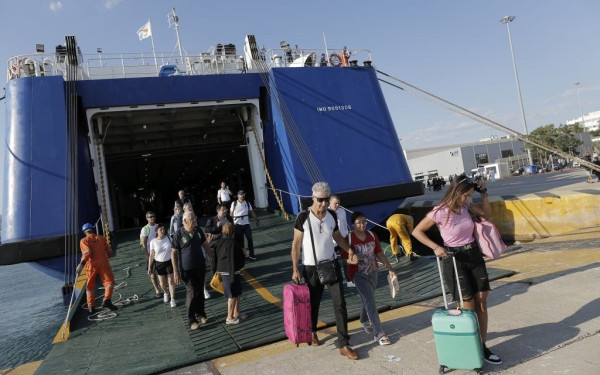 Έκπτωση στα ακτοπλοϊκά εισιτήρια για τους αναπληρωτές εκπαιδευτικούς που υπηρετούν σε νησιά