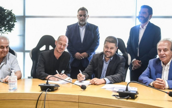 Νέα Τούμπα: Η στιγμή των υπογραφών για το μεγάλο έργο που φέρνει τον ΠΑΟΚ στη νέα εποχή