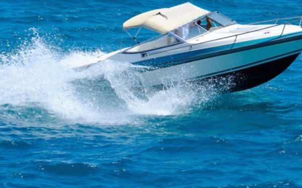 "Ναυμαχία" με άρωμα... Χόλιγουντ στο Αιγαίο: Σύγκρουση ταχύπλοων με επιβάτες ηθοποιούς