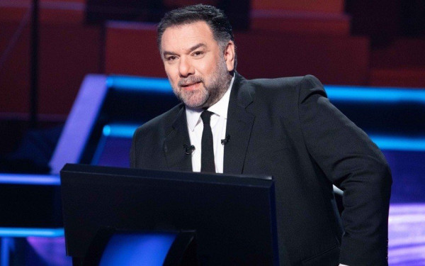 Γιατί τρεντάρει ο "Εκατομμυριούχος"; Ο Τσιόδρας, ο Μπαχ και τα... παιδιά τους