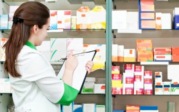 Θεσσαλονίκη: Ανθρώπινες ιστορίες πίσω από τον πάγκο του φαρμακείου