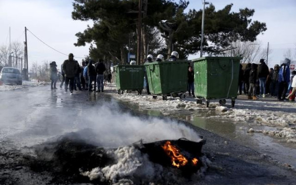 Θεσσαλονίκη: Ένταση στη διάρκεια διαμαρτυρίας προσφύγων στα Διαβατά