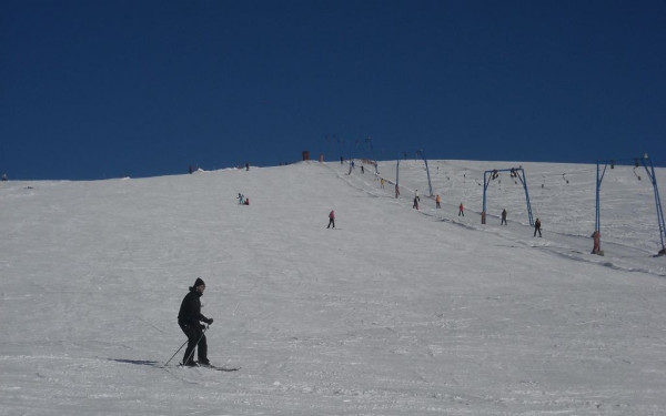 Καλάβρυτα: Εκλεισε προσωρινά ο δρόμος προς το χιονοδρομικό (βίντεο)